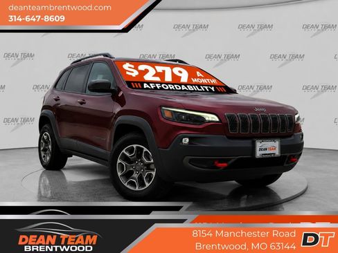 Used 2020 Jeep Cherokee Trailhawk w/ Cold Weather Group AWD/4WD image 1
