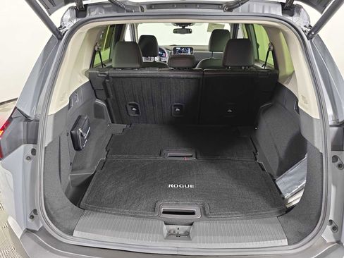 Used 2023 Nissan Rogue Platinum w/ Platinum Premium Package image 35