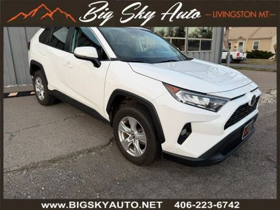 Used 2020 Toyota RAV4 XLE w/ All Weather Liner Package