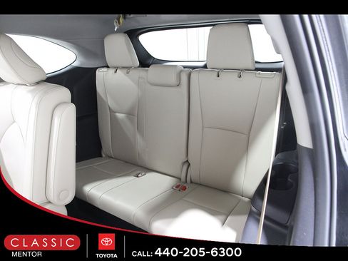 Certified 2024 Toyota Highlander Limited AWD/4WD image 20