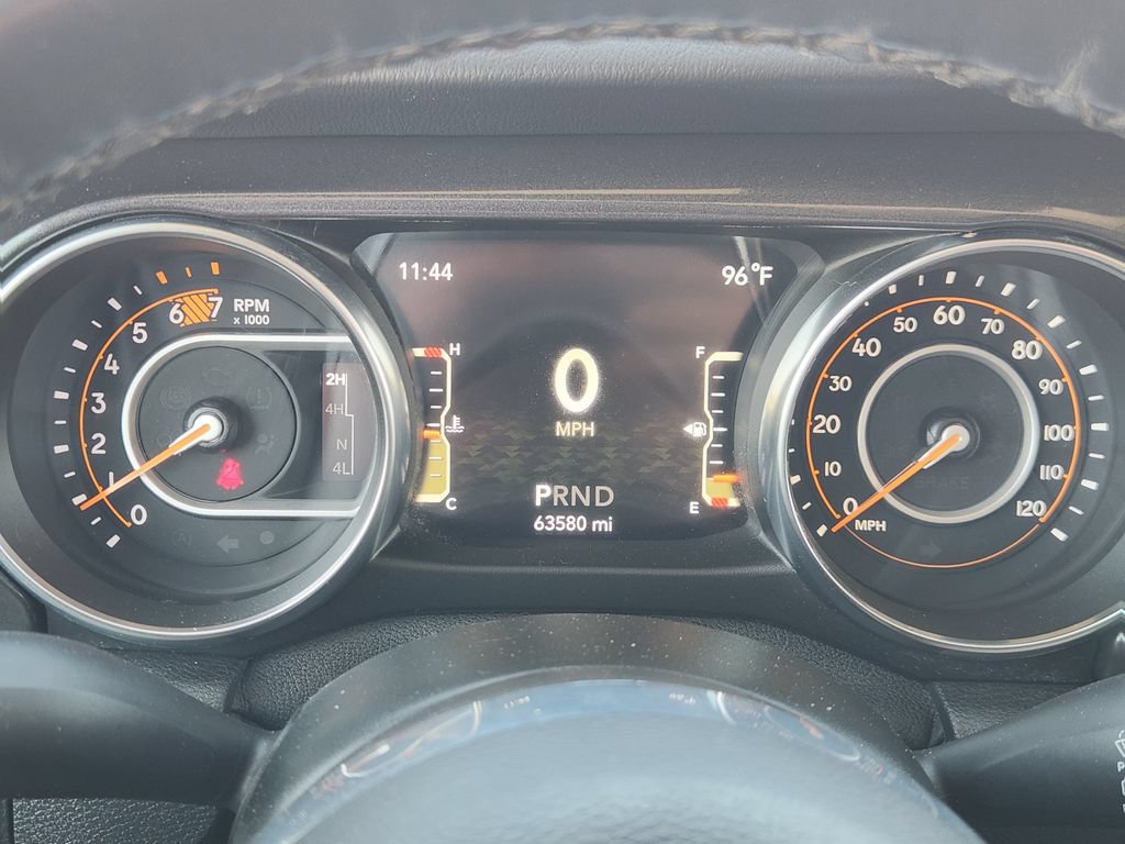 Used 2021 Jeep Wrangler Unlimited Sahara AWD/4WD image 16