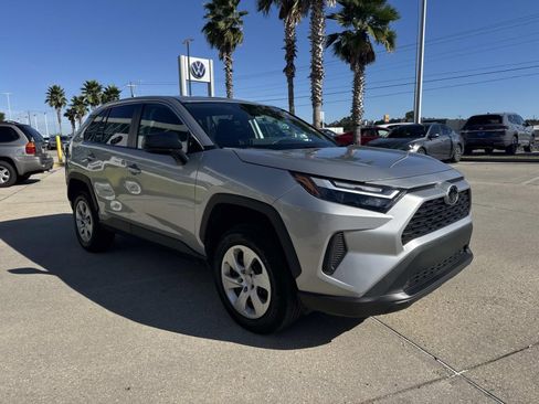 Used 2024 Toyota RAV4 LE image 3