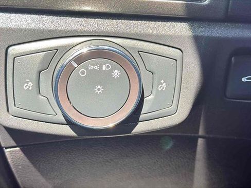 Used 2018 Ford Fusion S image 11