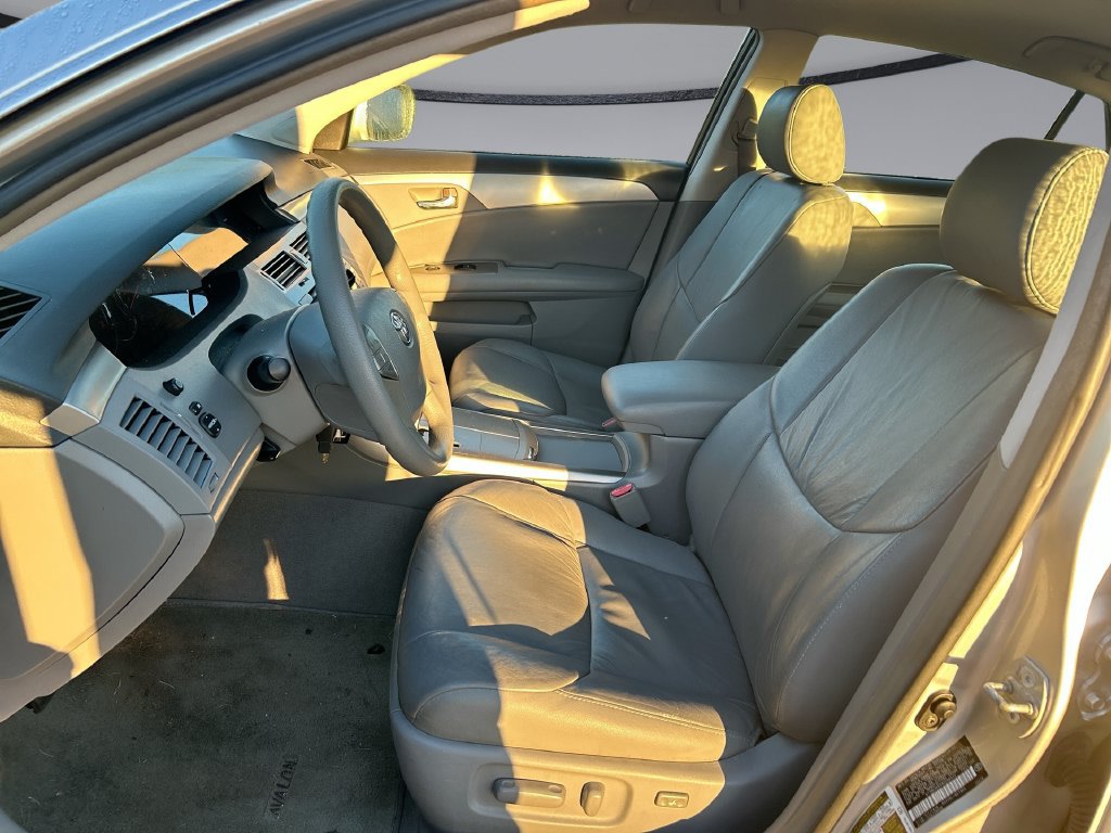 Used 2008 Toyota Avalon XL FWD image 11