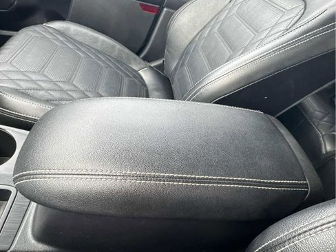 Used 2023 Ford Escape Platinum w/ Premium Technology Package image 31