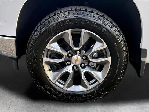 New 2026 Chevrolet Silverado 1500 LT AWD/4WD image 8
