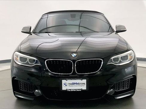 Used 2016 BMW M235i xDrive Convertible image 2