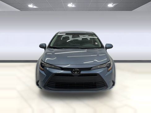 Used 2024 Toyota Corolla LE FWD image 5