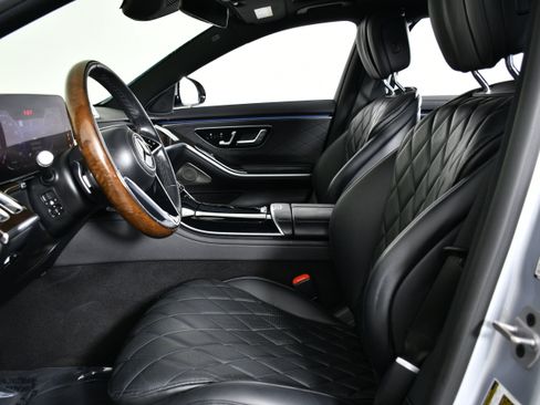 Used 2024 Mercedes-Benz S 580 4MATIC Sedan image 21