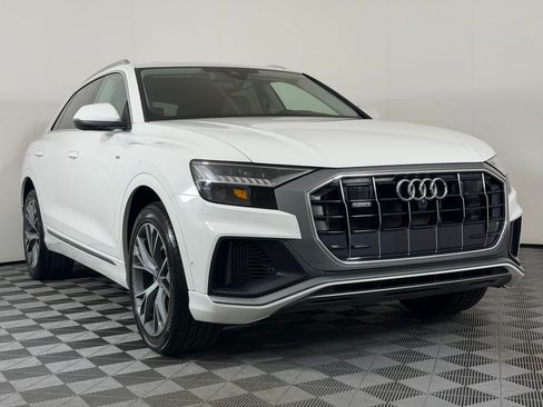 Used 2023 Audi Q8 Premium Plus w/ Premium Plus Package AWD/4WD image 7