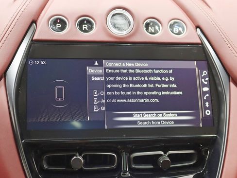 Used 2021 Aston Martin DBX image 26