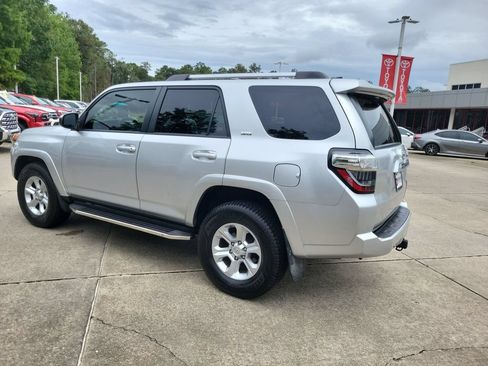 Certified 2020 Toyota 4Runner SR5 RWD image 3
