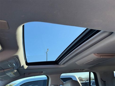 Used 2019 Chevrolet Tahoe LT image 24