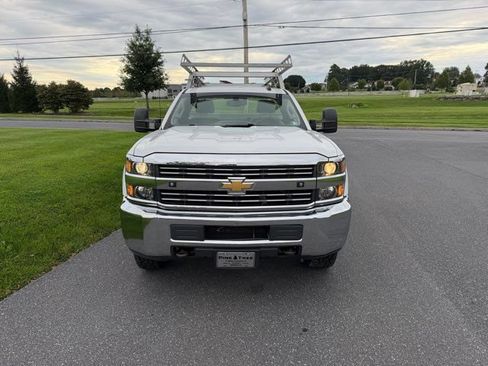 Used 2017 Chevrolet Silverado 2500 W/T AWD/4WD image 4