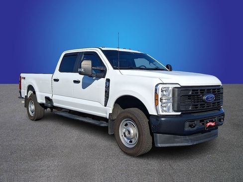 Used 2024 Ford F350 XL w/ FX4 Off-Road Package image 3