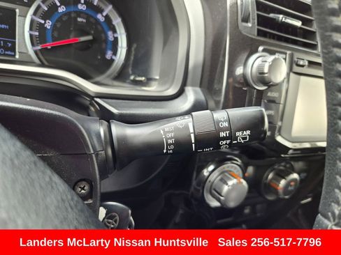 Used 2019 Toyota 4Runner TRD Off-Road Premium AWD/4WD image 26