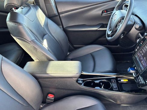 Certified 2022 Toyota Prius Prime XLE image 13