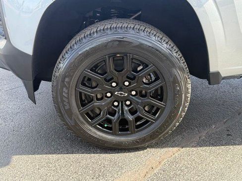 New 2026 Chevrolet Colorado W/T image 17