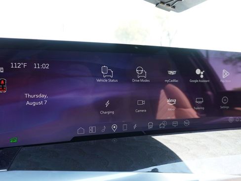 New 2025 Cadillac Escalade IQ Luxury 2 image 19