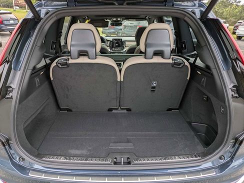 Used 2026 Volvo XC90 T8 Ultra w/ Protection Package Premier AWD/4WD image 13