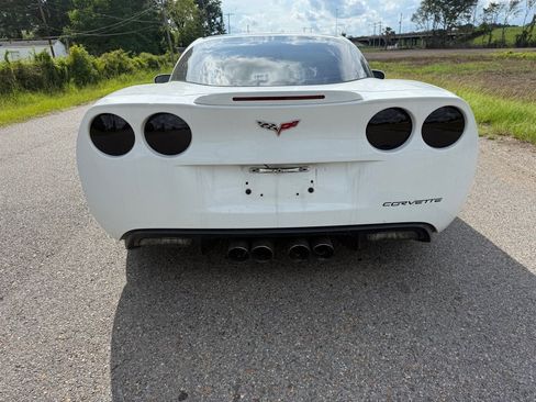 Used 2008 Chevrolet Corvette Coupe w/ Preferred Equipment Group RWD image 4