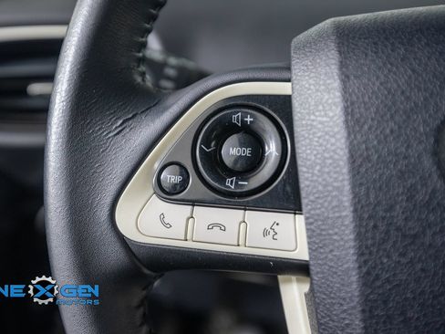 Used 2017 Toyota Prius Prime Premium w/ Carpet Mat Package FWD image 15