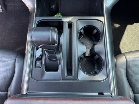 Used 2022 Ford F150 Lariat AWD/4WD image 19
