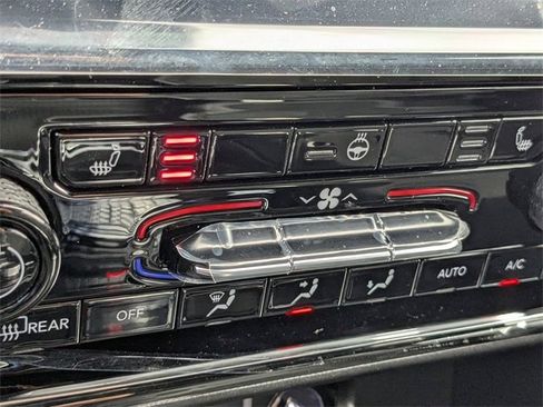 New 2025 Jeep Grand Cherokee Altitude image 23