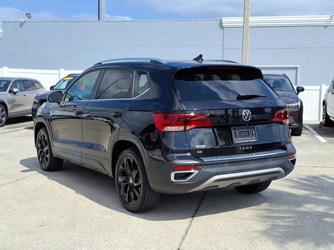 Used 2022 Volkswagen Taos SE image 5