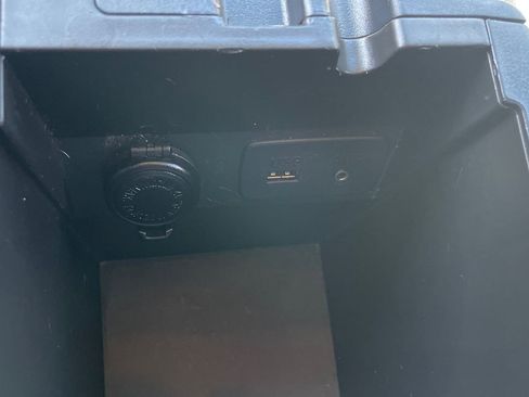 Used 2018 Subaru Crosstrek 2.0i Premium image 18