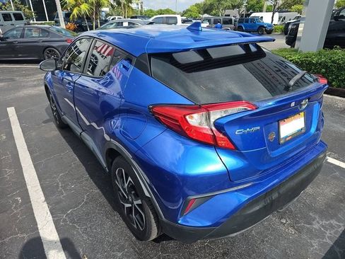 Used 2018 Toyota C-HR XLE FWD image 4