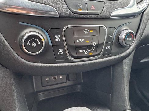 Used 2023 Chevrolet Equinox LT w/ LPO, Floor Liner Package AWD/4WD image 17