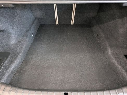 Used 2017 BMW 540i xDrive image 34