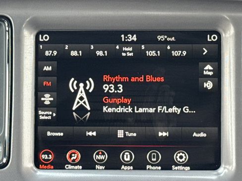 Used 2023 Dodge Challenger SXT RWD image 22