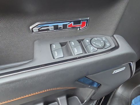 Used 2023 GMC Sierra 1500 AT4 w/ AT4 Premium Package image 28