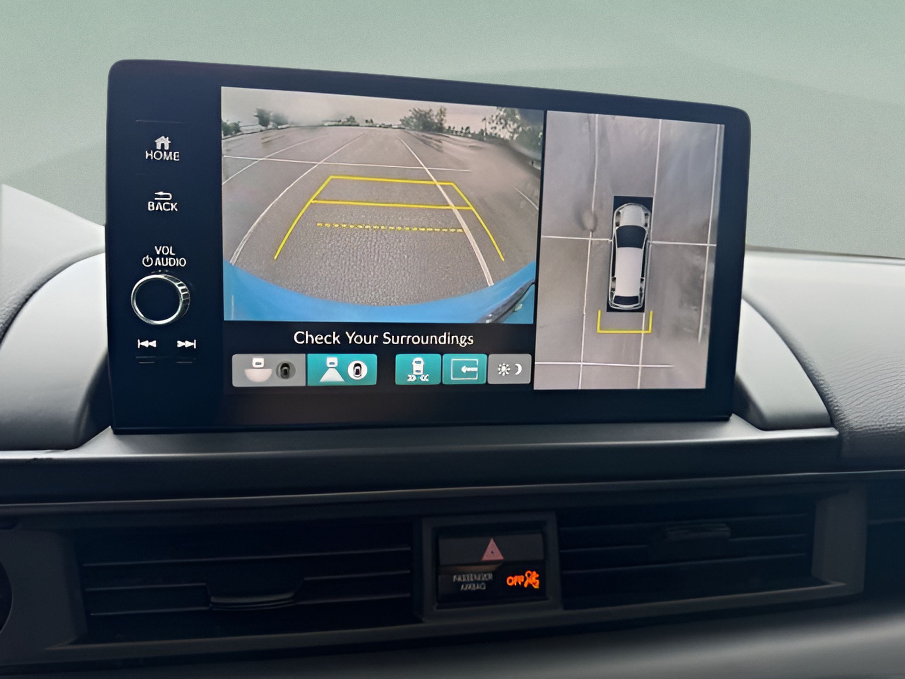 Certified 2023 Honda Pilot TrailSport image 17