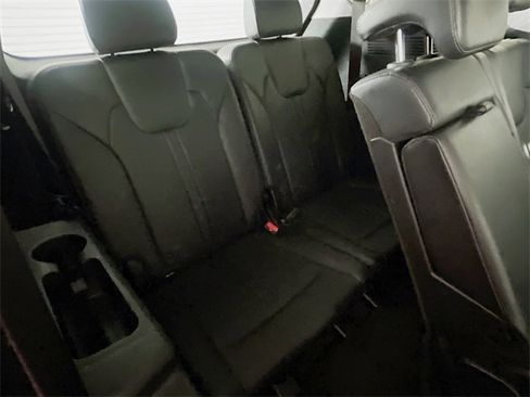 Used 2023 Kia Sorento S w/ Panoramic Sunroof Package image 28