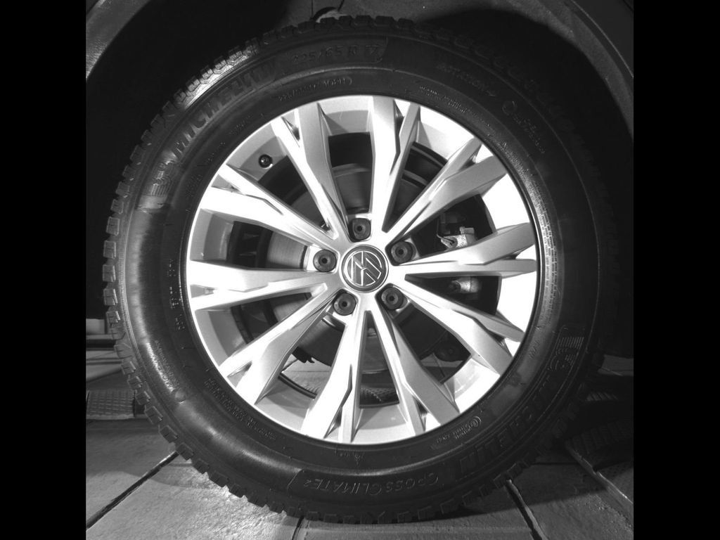 Used 2019 Volkswagen Tiguan S AWD/4WD image 12