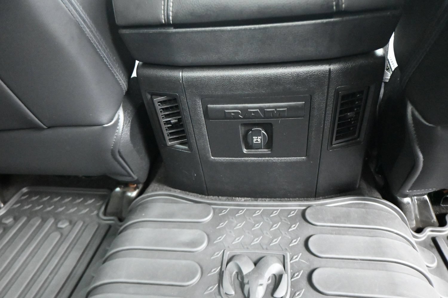Used 2018 RAM 1500 Rebel w/ Luxury Group AWD/4WD image 16