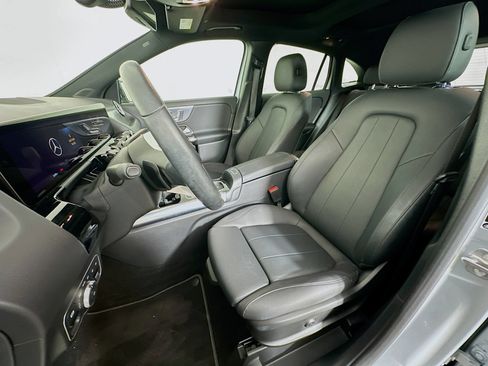 Used 2025 Mercedes-Benz GLA 250 image 13