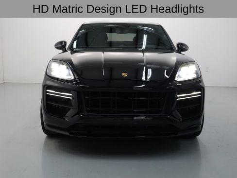 Used 2024 Porsche Cayenne Turbo GT AWD/4WD image 39