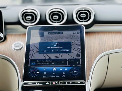 Used 2023 Mercedes-Benz C 300 4MATIC Sedan w/ Pinnacle Trim Package image 12