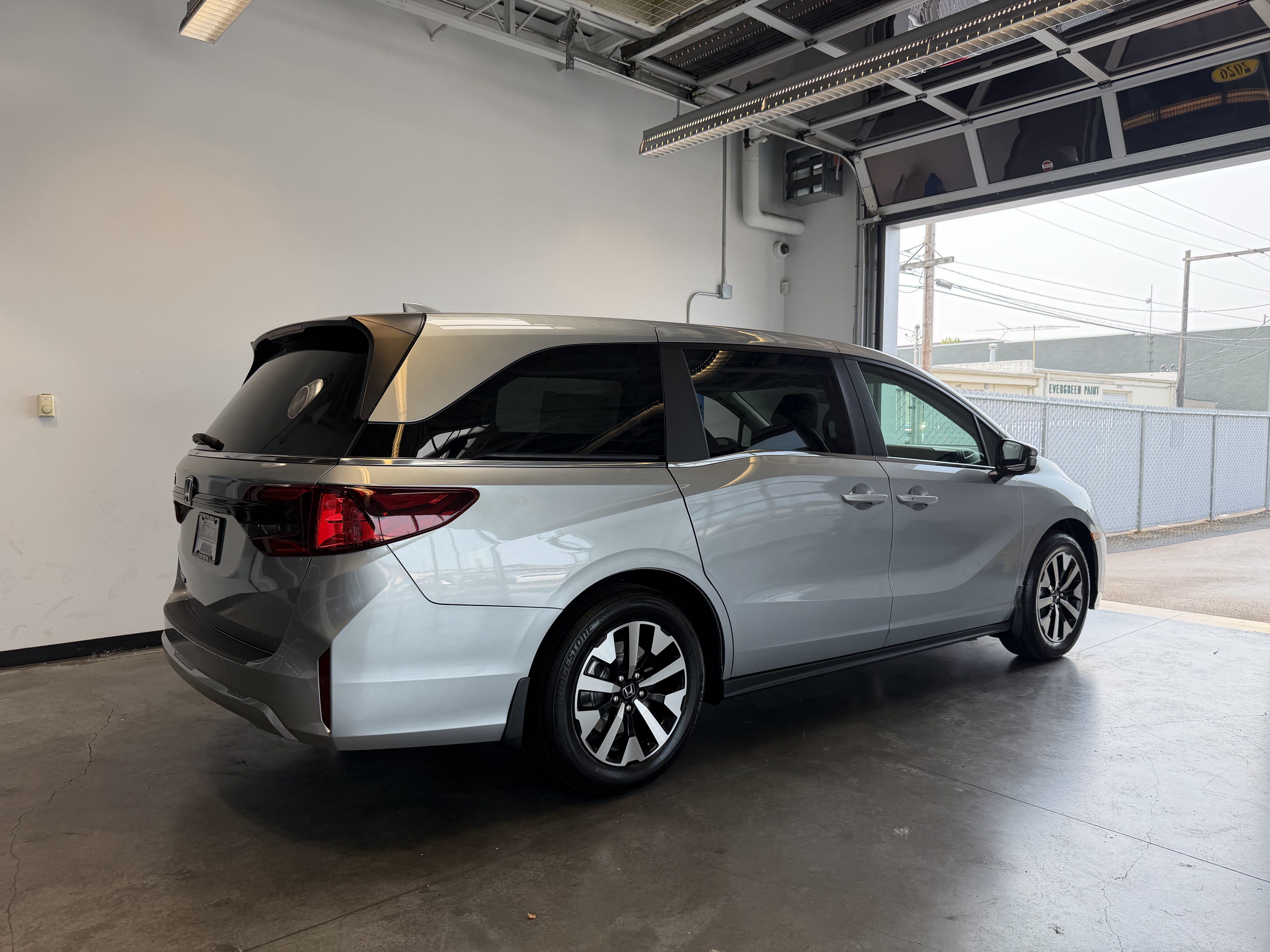 New 2026 Honda Odyssey EX-L image 3
