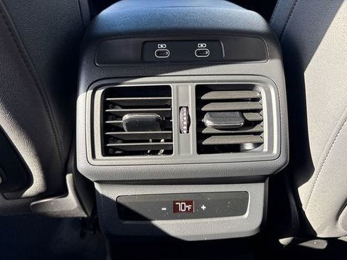 Used 2025 Audi Q5 2.0T Premium image 17