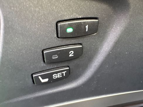 Used 2017 Acura RLX w/ Technology Package image 19