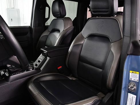Used 2025 Ford Bronco Outer Banks AWD/4WD image 30