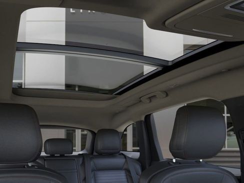 New 2026 Lincoln Nautilus Reserve image 22