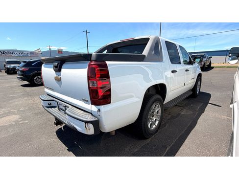 Used 2009 Chevrolet Avalanche LS AWD/4WD image 3