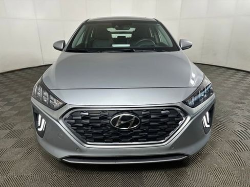 Used 2020 Hyundai Ioniq Limited image 8