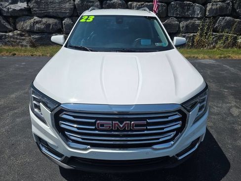 Used 2023 GMC Terrain SLT w/ Tech Package AWD/4WD image 9